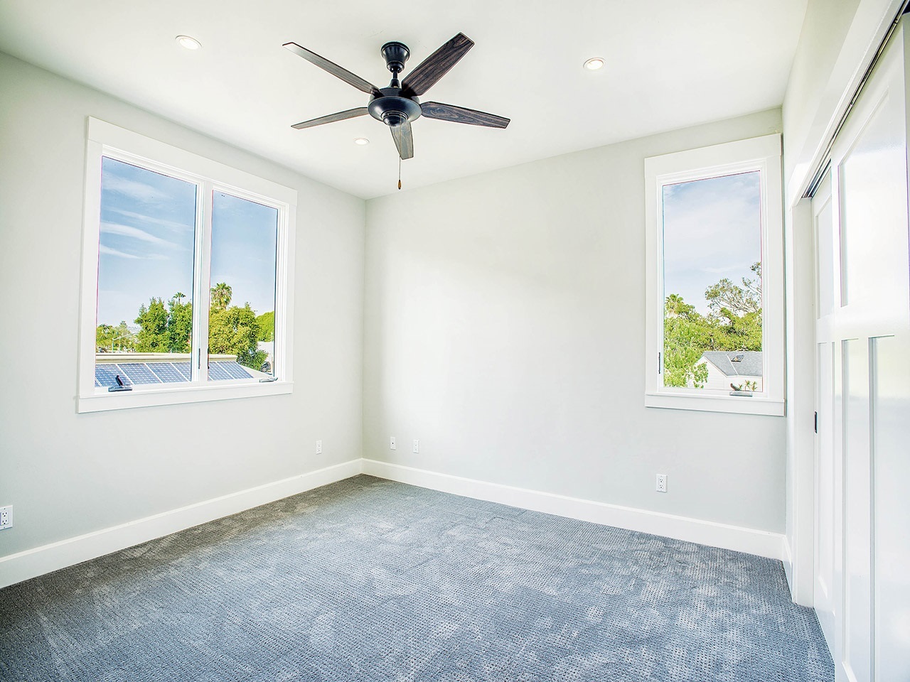 3423 Bayonne Drive San Diego, CA 92109 - Photo 15 of 25 Upstairs Bedroom 1
