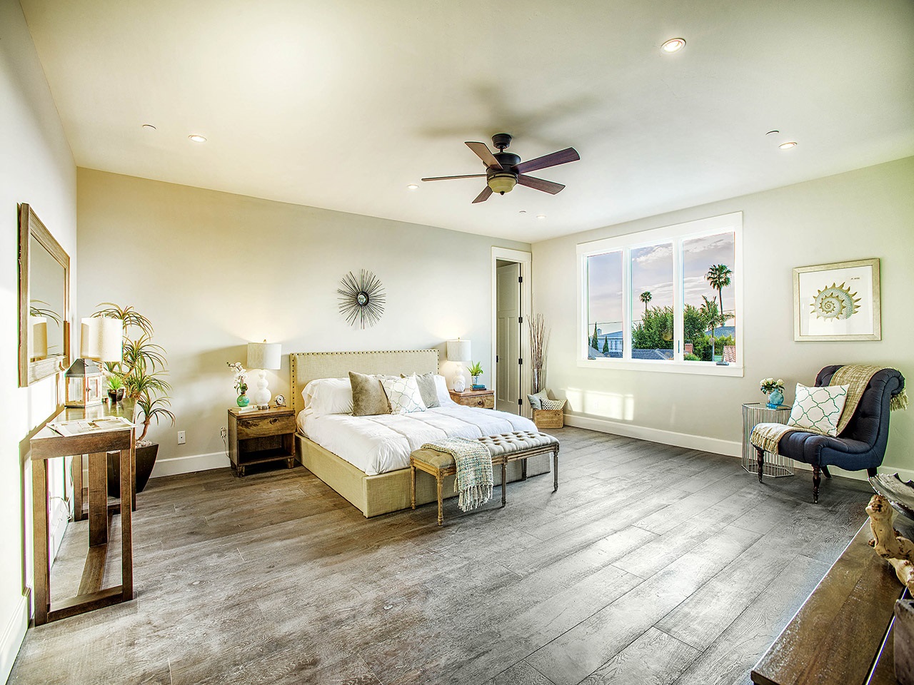 3423 Bayonne Drive San Diego, CA 92109 - Photo 18 of 25 Massive Master Bedroom with Views and Private Deck Access