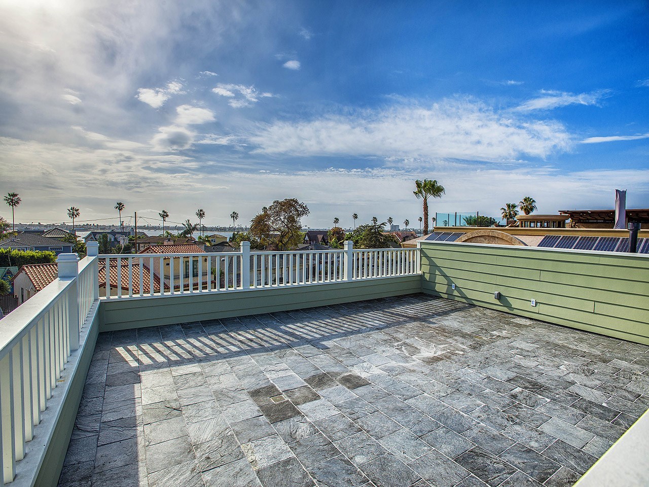 3423 Bayonne Drive San Diego, CA 92109 - Photo 23 of 25 Roof Top Deck