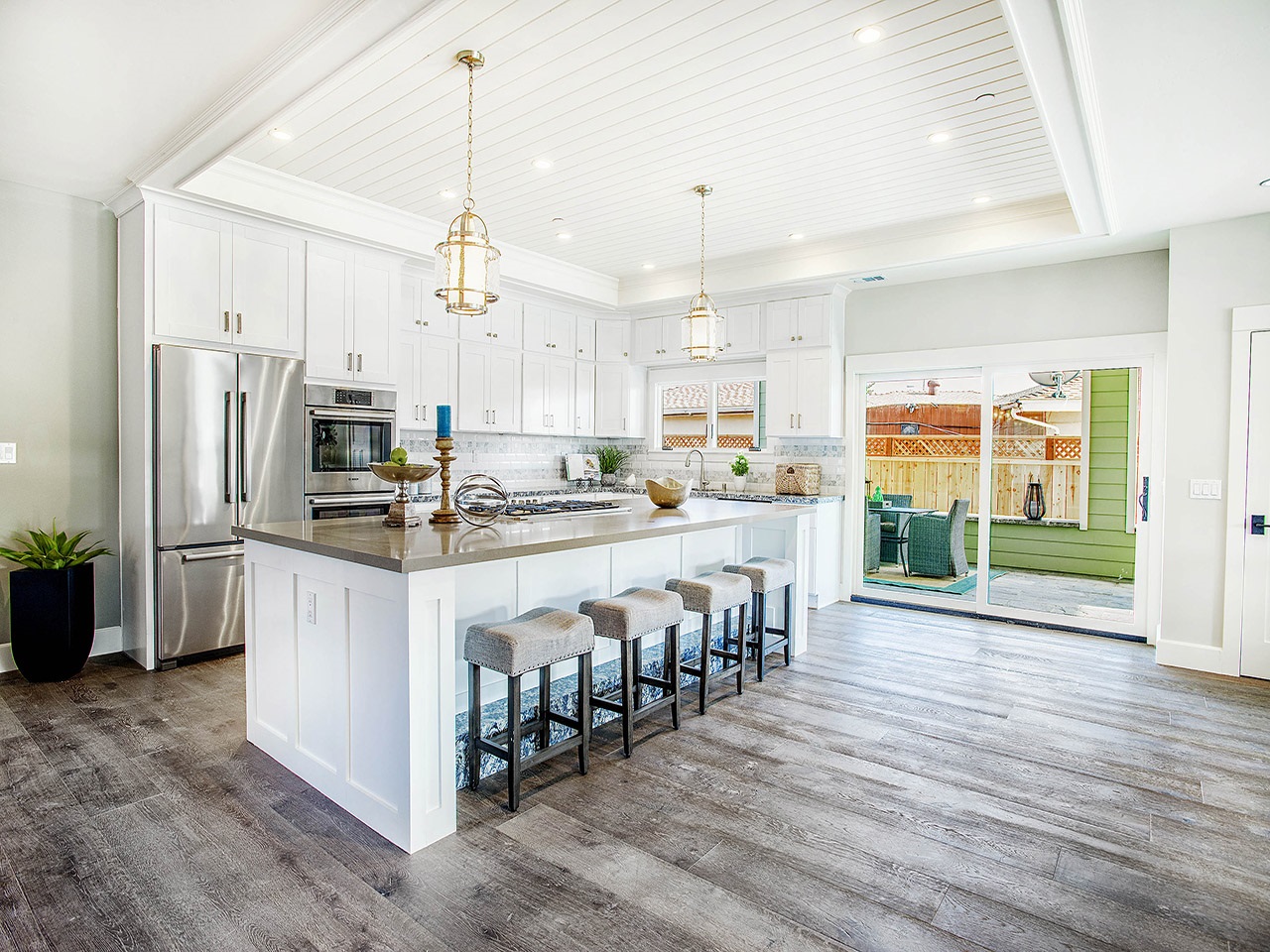 3423 Bayonne Drive San Diego, CA 92109 - Photo 6 of 25 Enormous Gourmet Kitchen