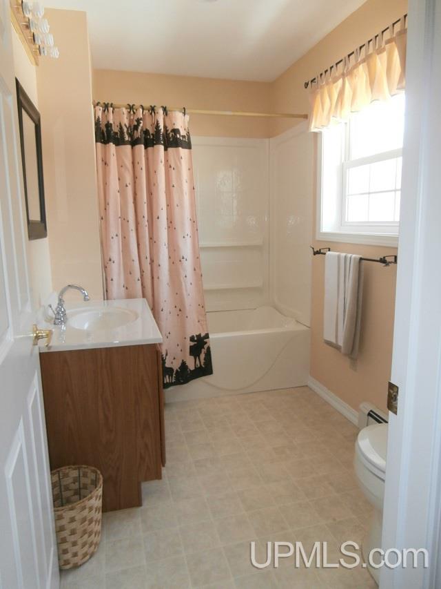 4554 13.75 Road Escanaba, MI 49829 - Photo 19 of 36 Gallery Image 19