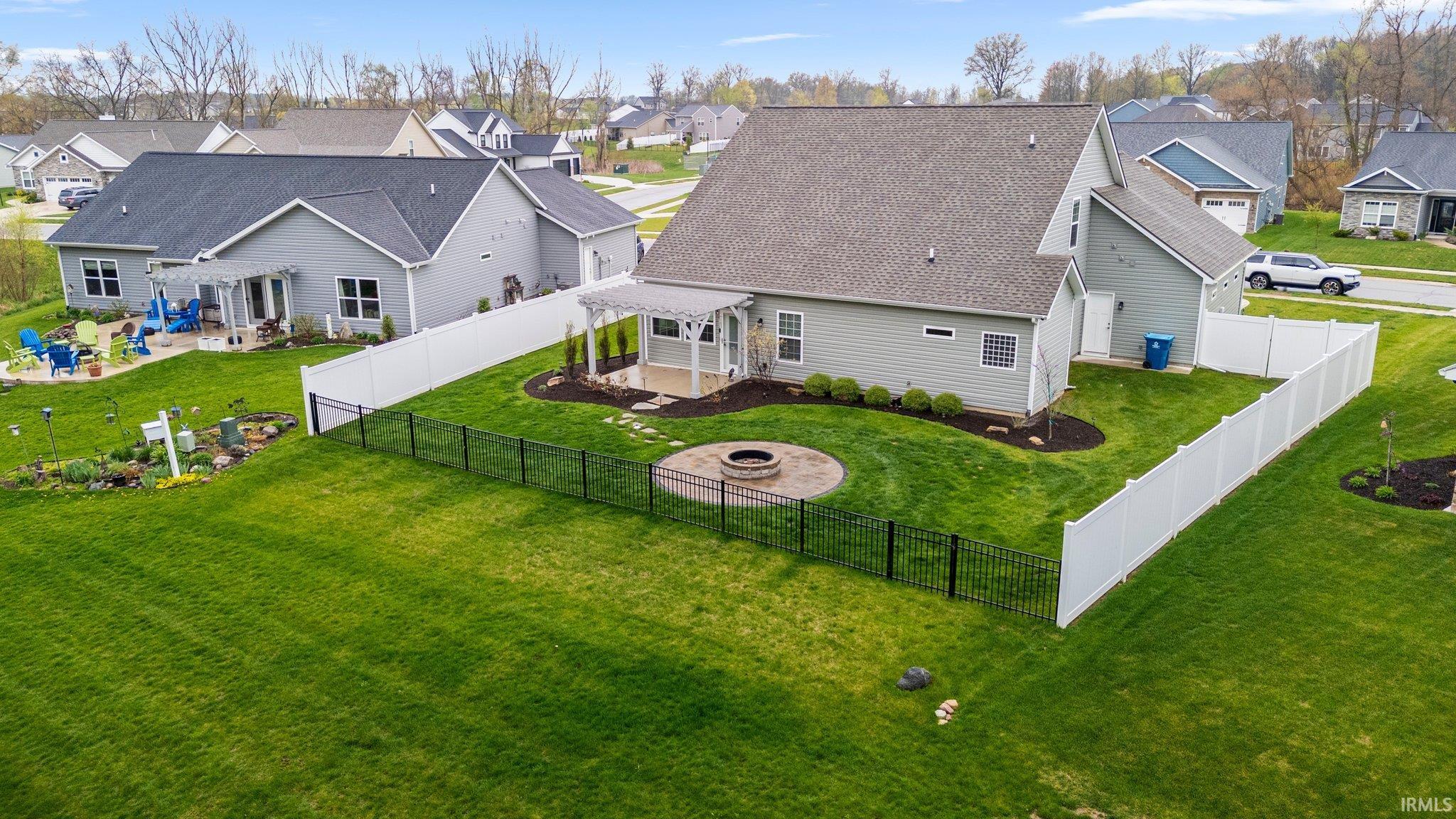 13642 Stone Table Boulevard Fort Wayne, IN 46845 - Photo 32 of 36