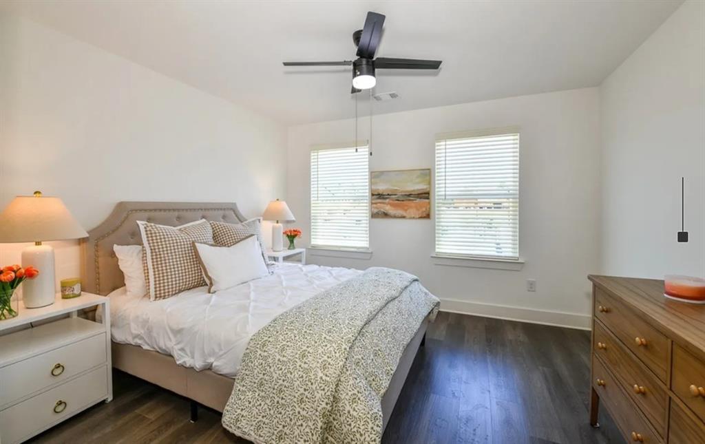 5055 Southwood Road, Unit 2103 Union City, GA 30213 - Photo 8 of 24 a bedroom with bed and window