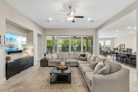 $585,000 | 6514 Woodleaf Lake Loop, Katy, TX 77493