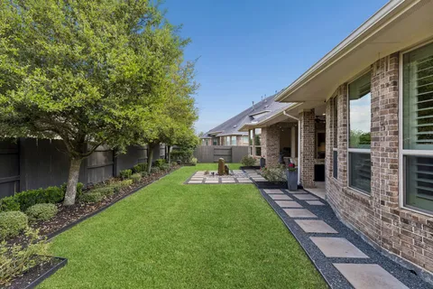 $585,000 | 6514 Woodleaf Lake Loop, Katy, TX 77493