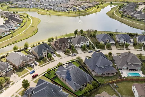 $585,000 | 6514 Woodleaf Lake Loop, Katy, TX 77493