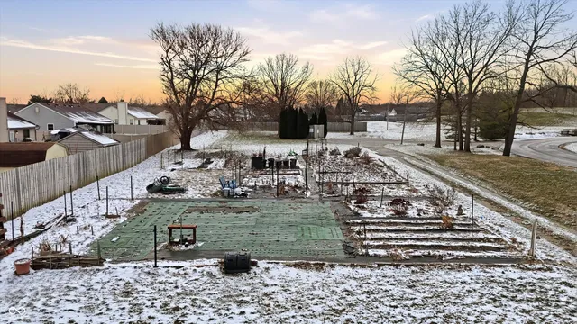 $350,000 | 104 Knoll Court, Unit C, Noblesville, IN 46062