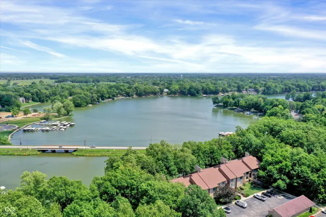 $350,000 | 104 Knoll Court, Unit C, Noblesville, IN 46062