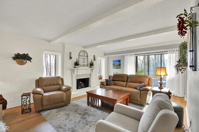 $350,000 | 104 Knoll Court, Unit C, Noblesville, IN 46062