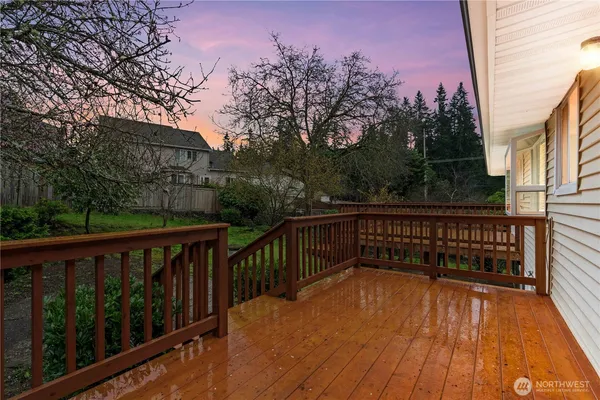 $749,950 | 16709 58th Place West, Lynnwood, WA 98037