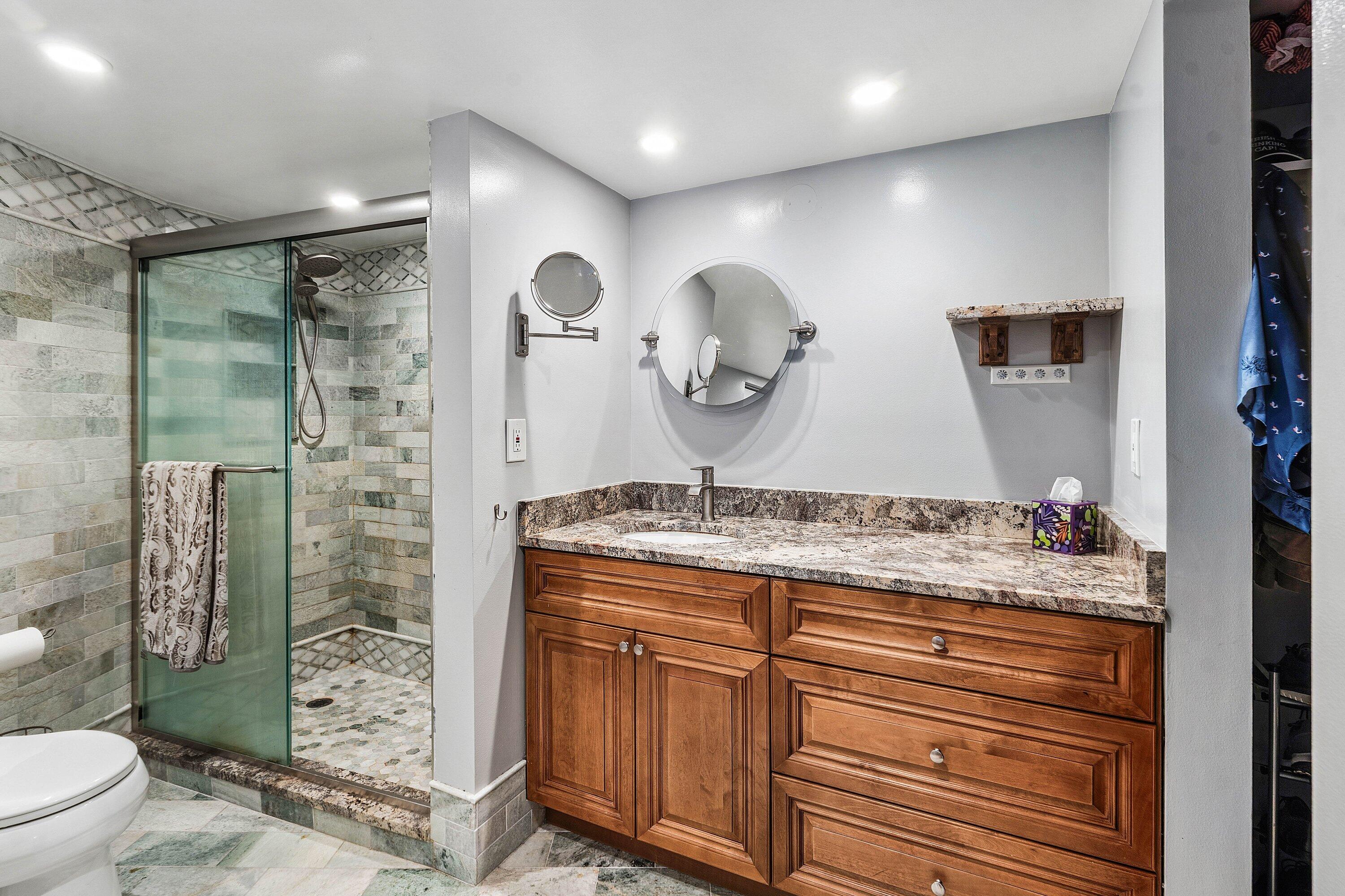 5420 North Ocean Drive, Unit 905 West Palm Beach, FL 33404 - Photo 15 of 49 016-5420NorthOceanDrive-905-RivieraBeach