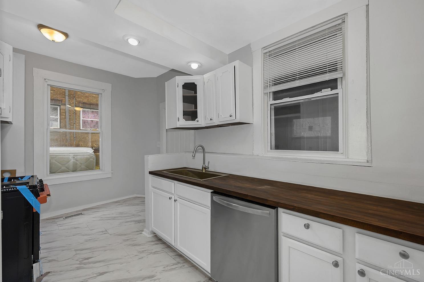 823 William Howard Taft Road Cincinnati, OH 45206 - Photo 9 of 22