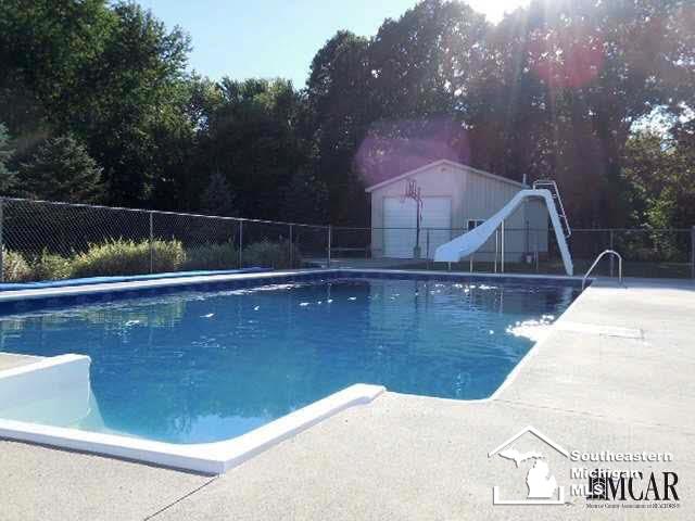 10225 Goff Road Temperance, MI 48182 - Photo 26 of 31 21184677-25.JPG