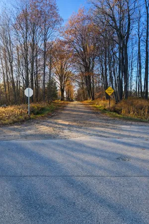 $26,000 | 8734 15 Mile Road, Paris, MI 49338