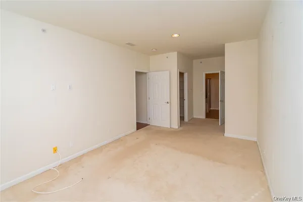 $425,000 | 919 Saratoga Lane, Fishkill, NY 12524