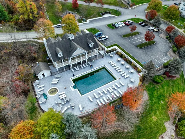 $425,000 | 919 Saratoga Lane, Fishkill, NY 12524