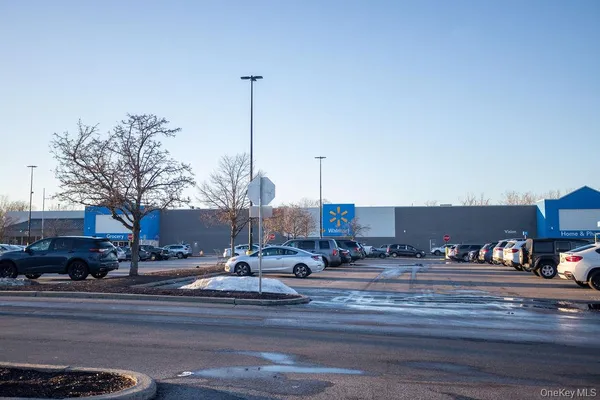 $425,000 | 919 Saratoga Lane, Fishkill, NY 12524