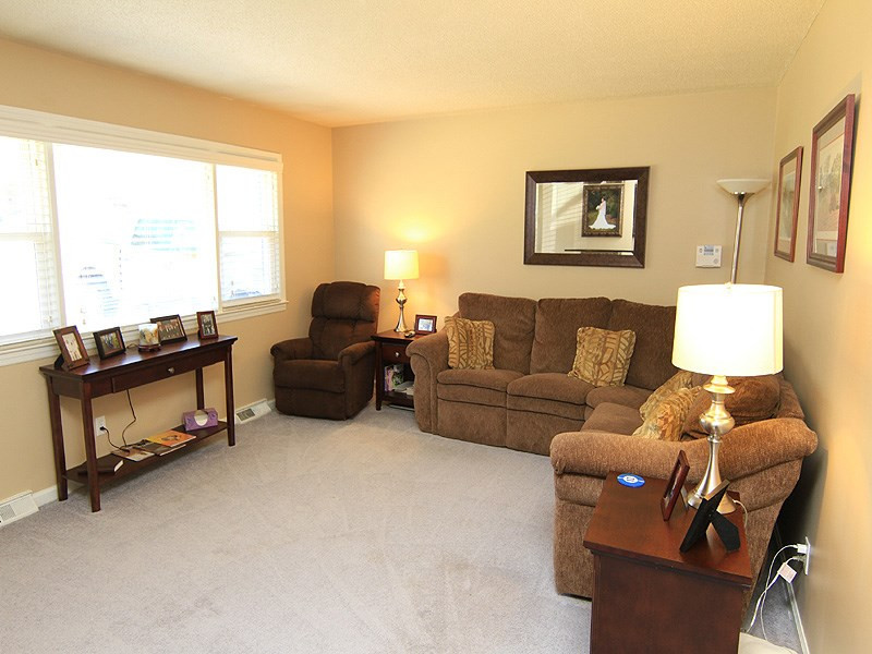 1822 Stage Road Durham, NC 27703 - Photo 4 of 16 Living Room