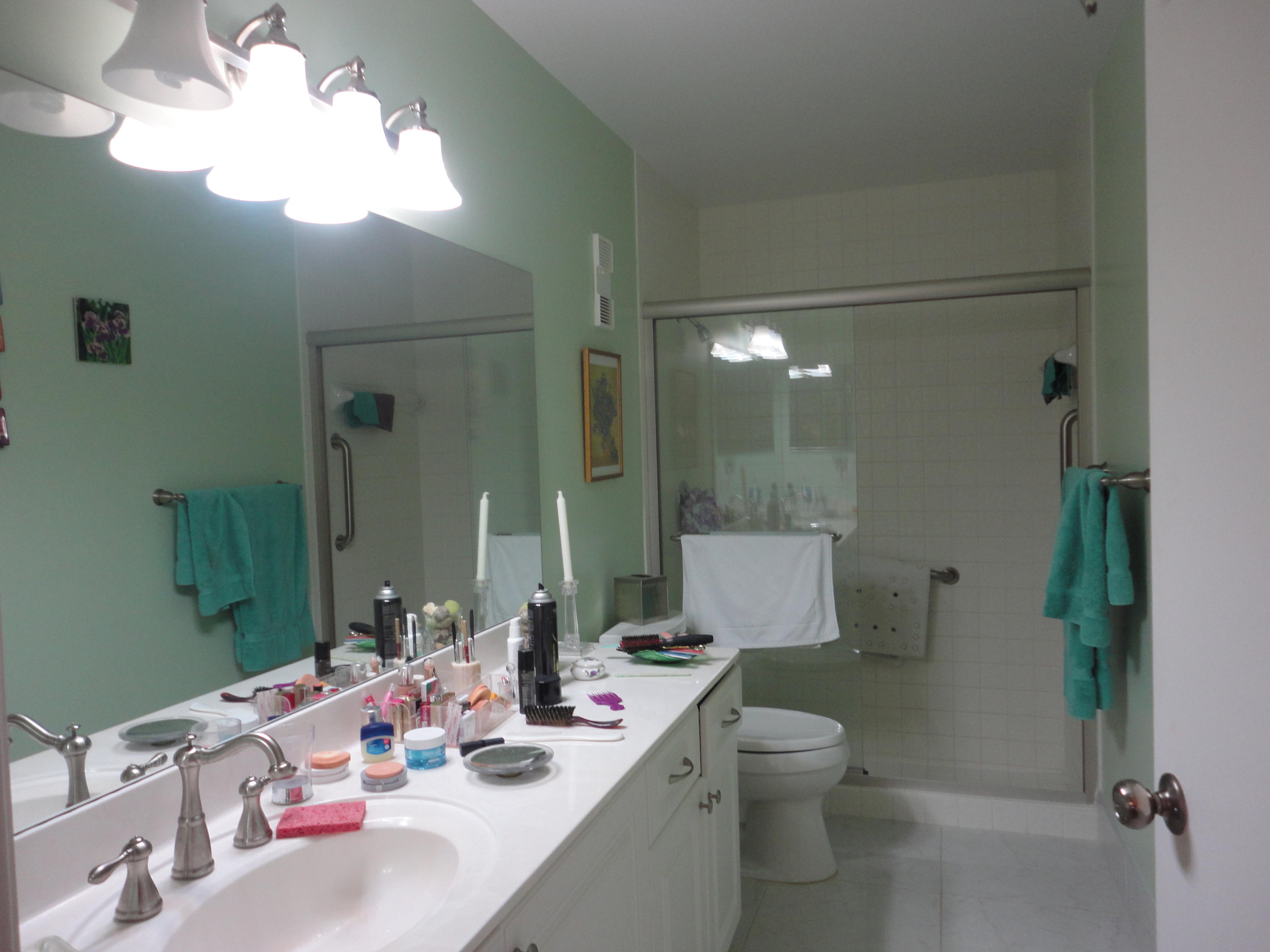 8278 Springlake Drive, Unit E Boca Raton, FL 33496 - Photo 18 of 35 Master Bathroom