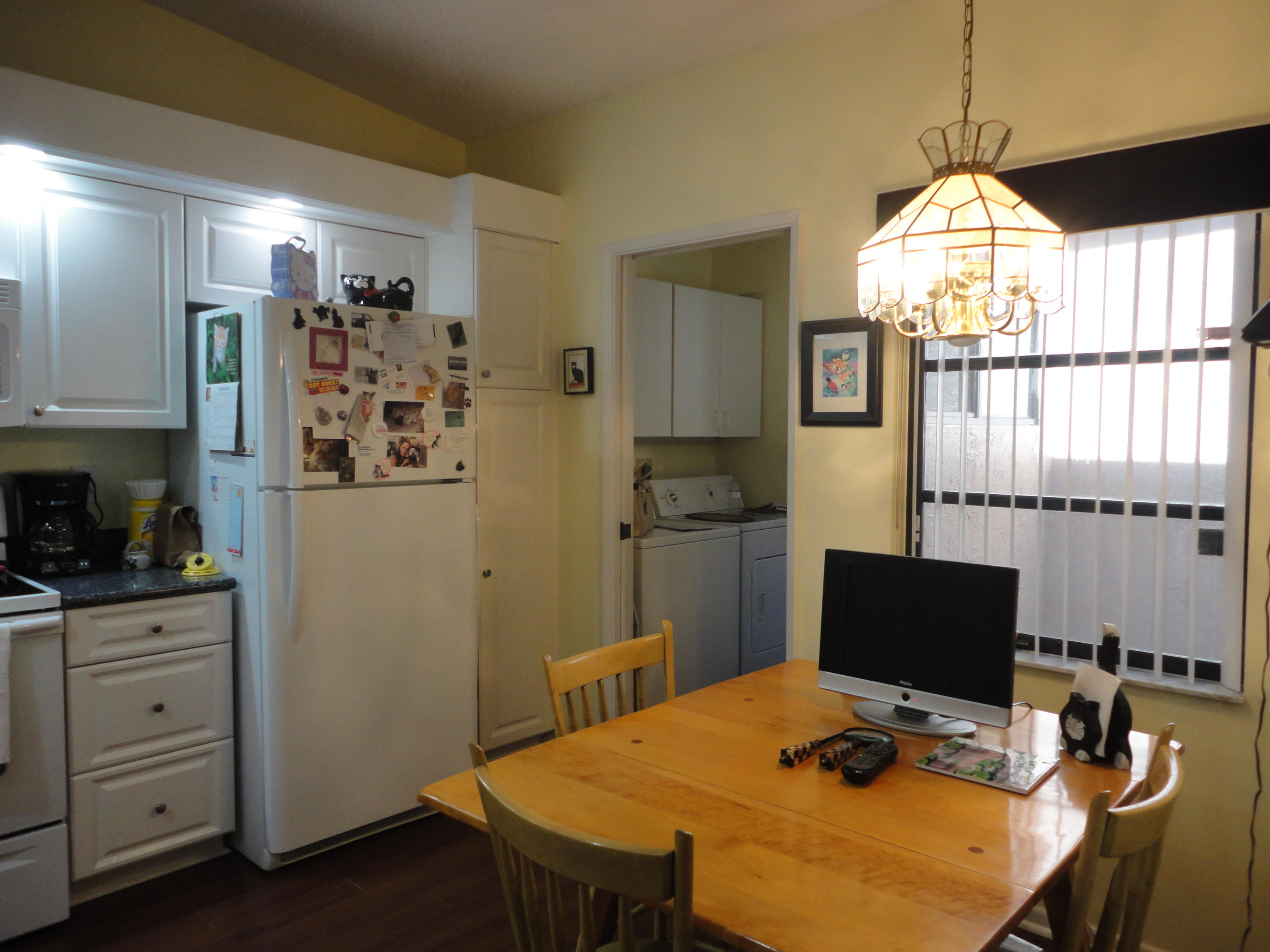8278 Springlake Drive, Unit E Boca Raton, FL 33496 - Photo 8 of 35 Eat-in Kitchen
