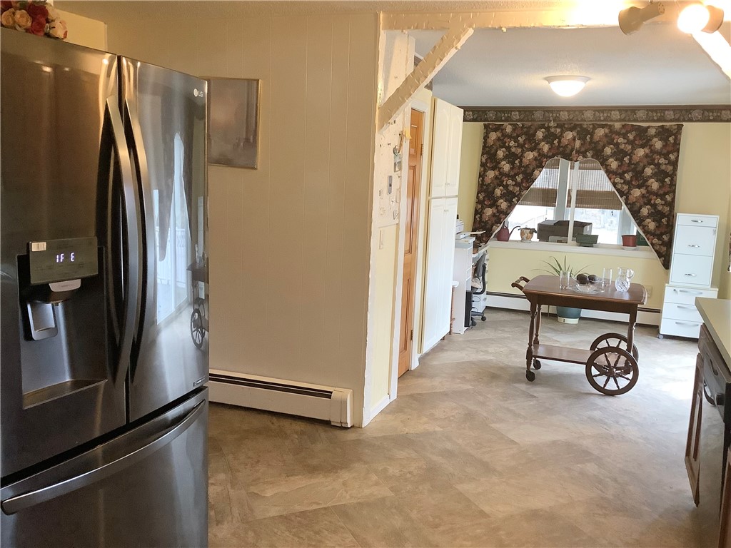 52 Mendon Road North Smithfield, RI 02896 - Photo 9 of 33