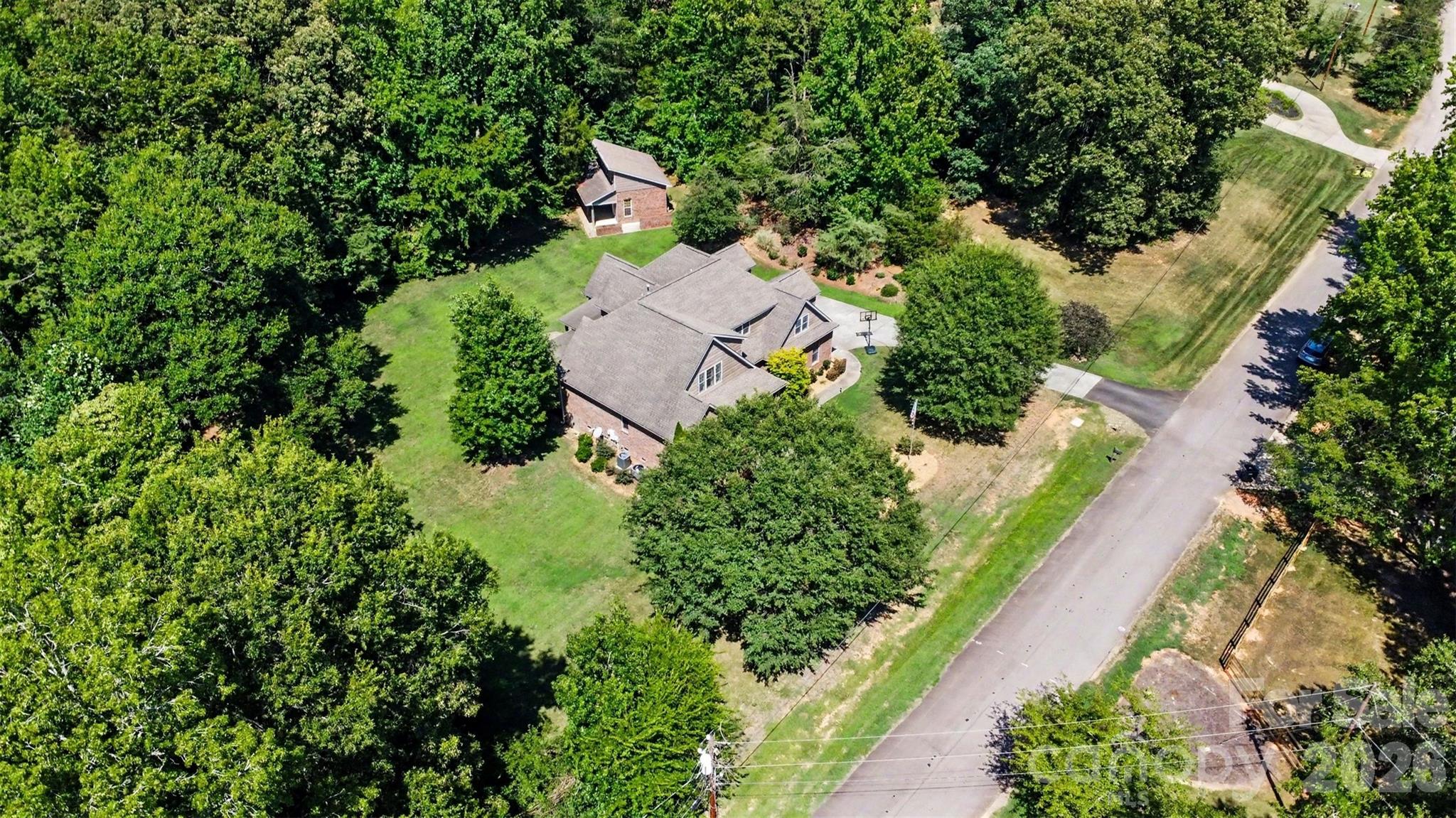 1702 Hannon Farm Road Fort Mill, SC 29715 - Photo 35 of 37 Gallery Image 35