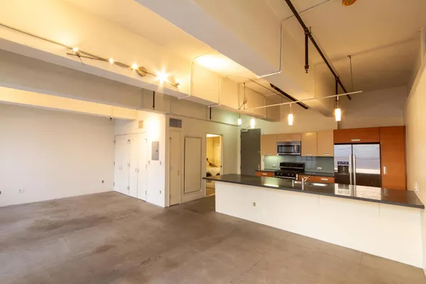 $1,950 | 746 South Los Angeles Street, Unit 1007, Los Angeles, CA 90014