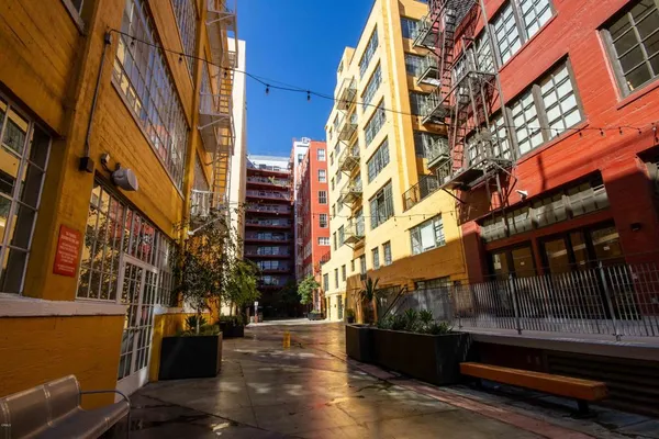 $1,950 | 746 South Los Angeles Street, Unit 1007, Los Angeles, CA 90014