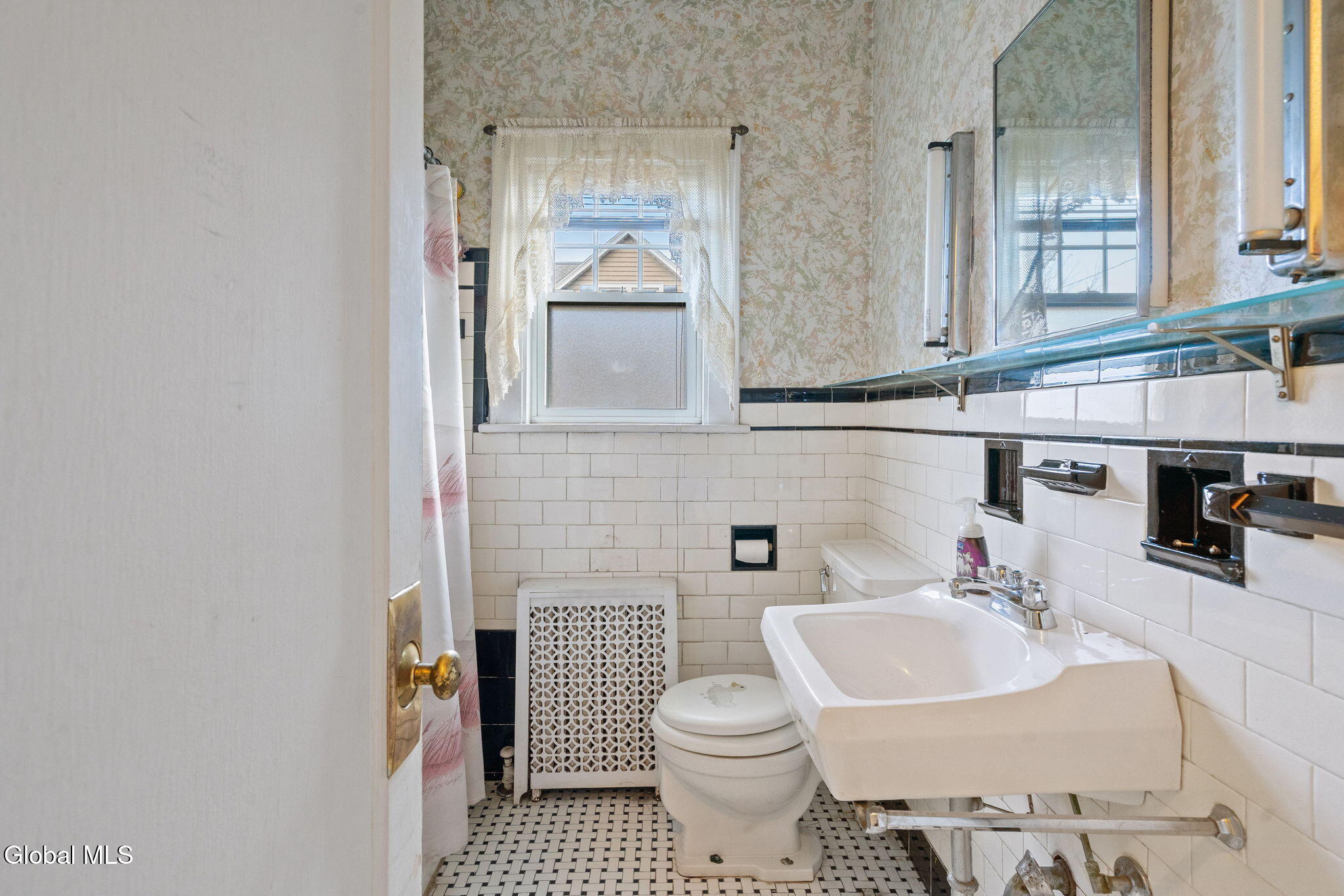 42 Collins Place Albany, NY 12208 - Photo 14 of 50 20-web-or-mls-42-collins-pl