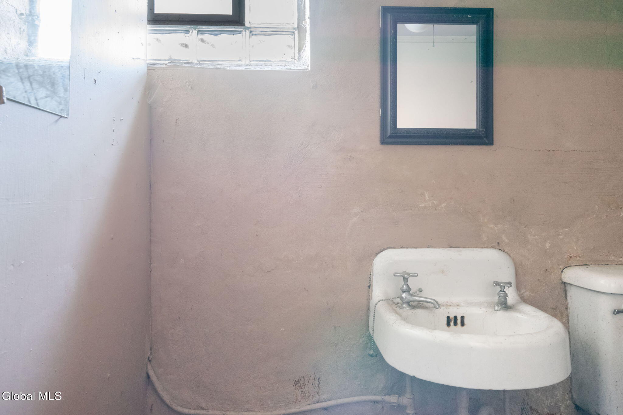 42 Collins Place Albany, NY 12208 - Photo 32 of 50 39-web-or-mls-42-collins-pl