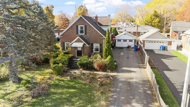 $234,900 | 42 Collins Place, Albany, NY 12208