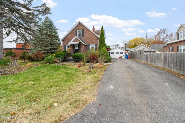 $234,900 | 42 Collins Place, Albany, NY 12208