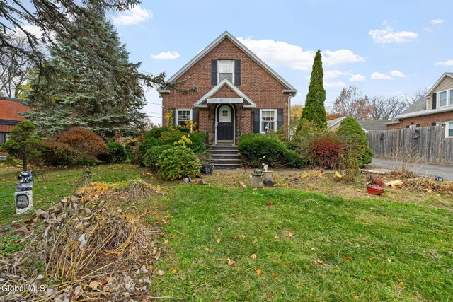 $234,900 | 42 Collins Place, Albany, NY 12208