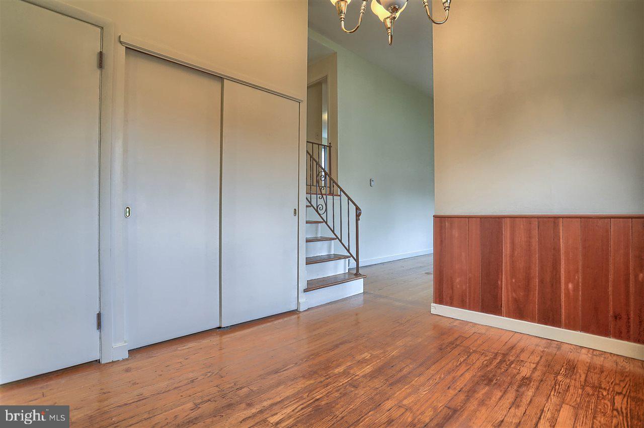2458 Princeton Road York, PA 17402 - Photo 11 of 31 Gallery Image 11