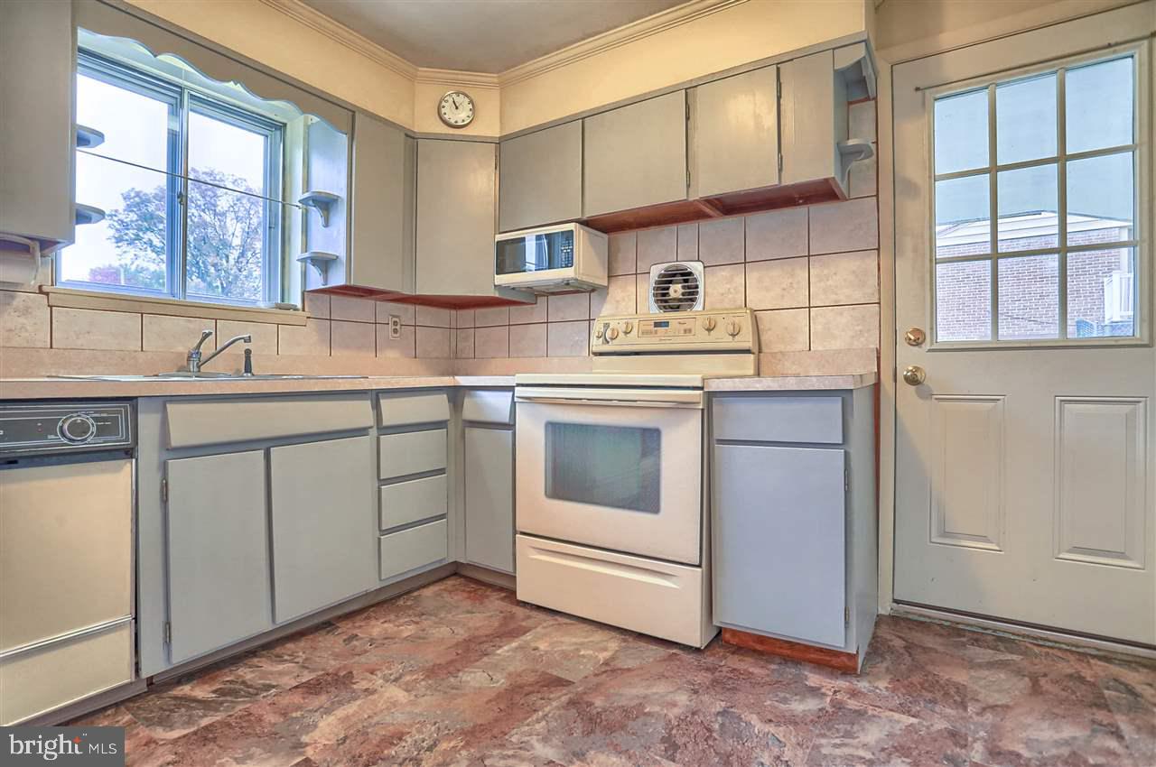 2458 Princeton Road York, PA 17402 - Photo 17 of 31 Gallery Image 17