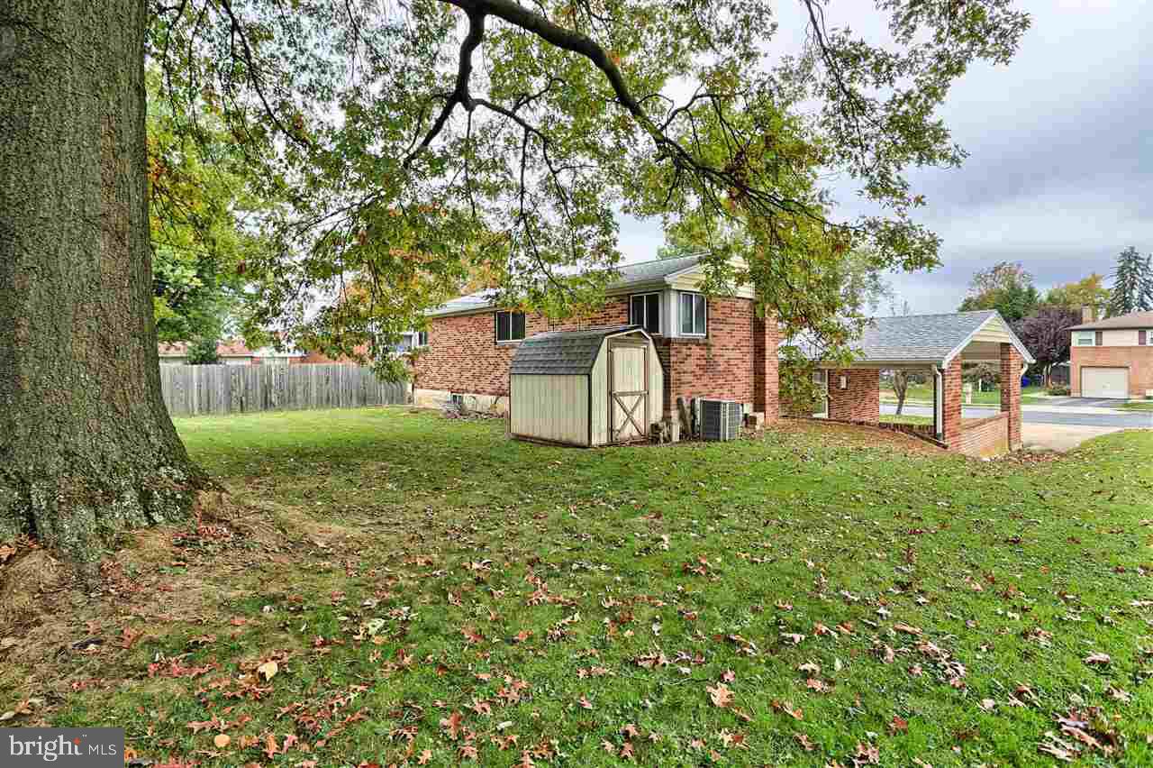 2458 Princeton Road York, PA 17402 - Photo 3 of 31 Gallery Image 3