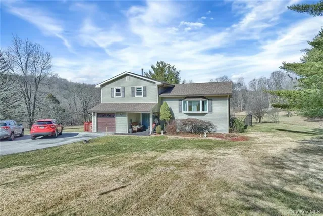 $1,200,000 | 24 Emily Lane, Monroe, NY 10950