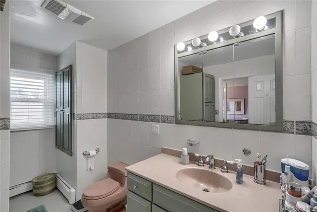 $1,200,000 | 24 Emily Lane, Monroe, NY 10950