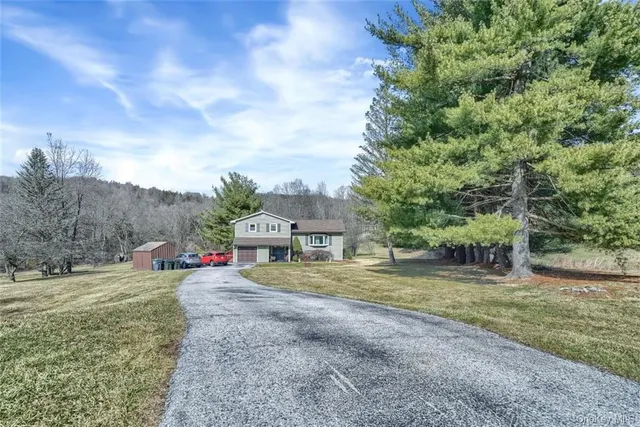 $1,200,000 | 24 Emily Lane, Monroe, NY 10950