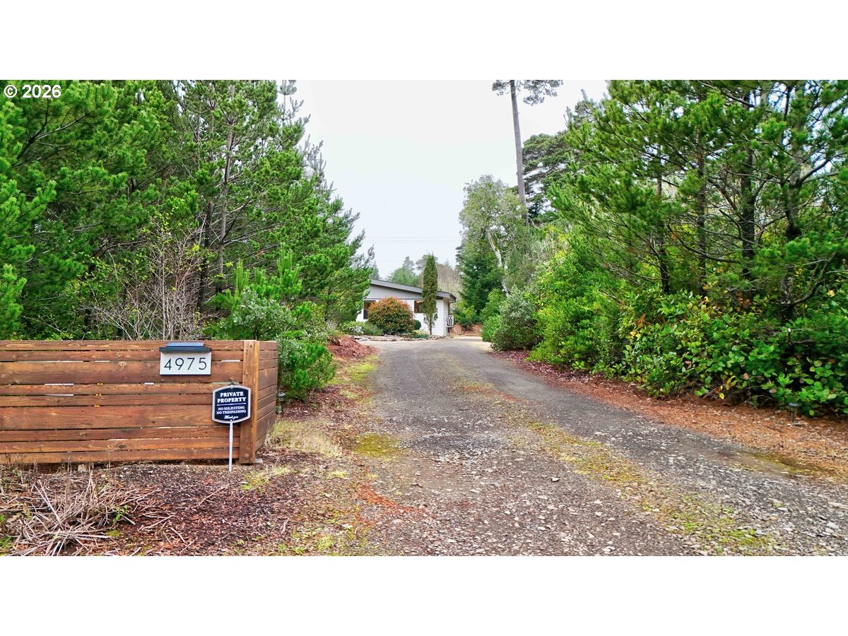 4975 Heceta Beach Road Florence, OR 97439 - Photo 2 of 48 Property Entrance