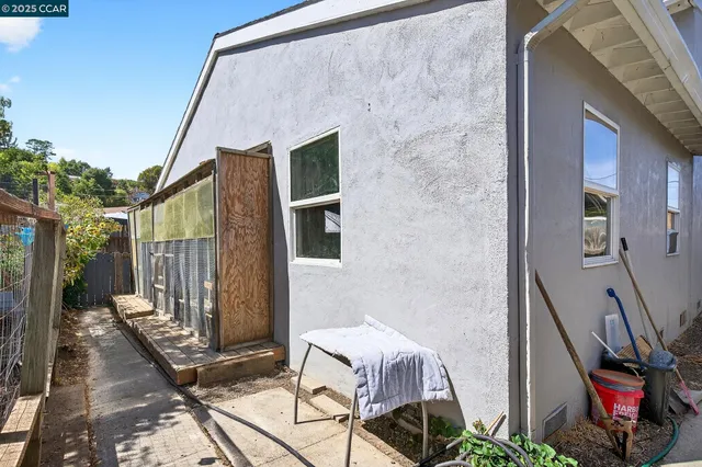 $850,000 | 2312 Granada Court, Pinole, CA 94564