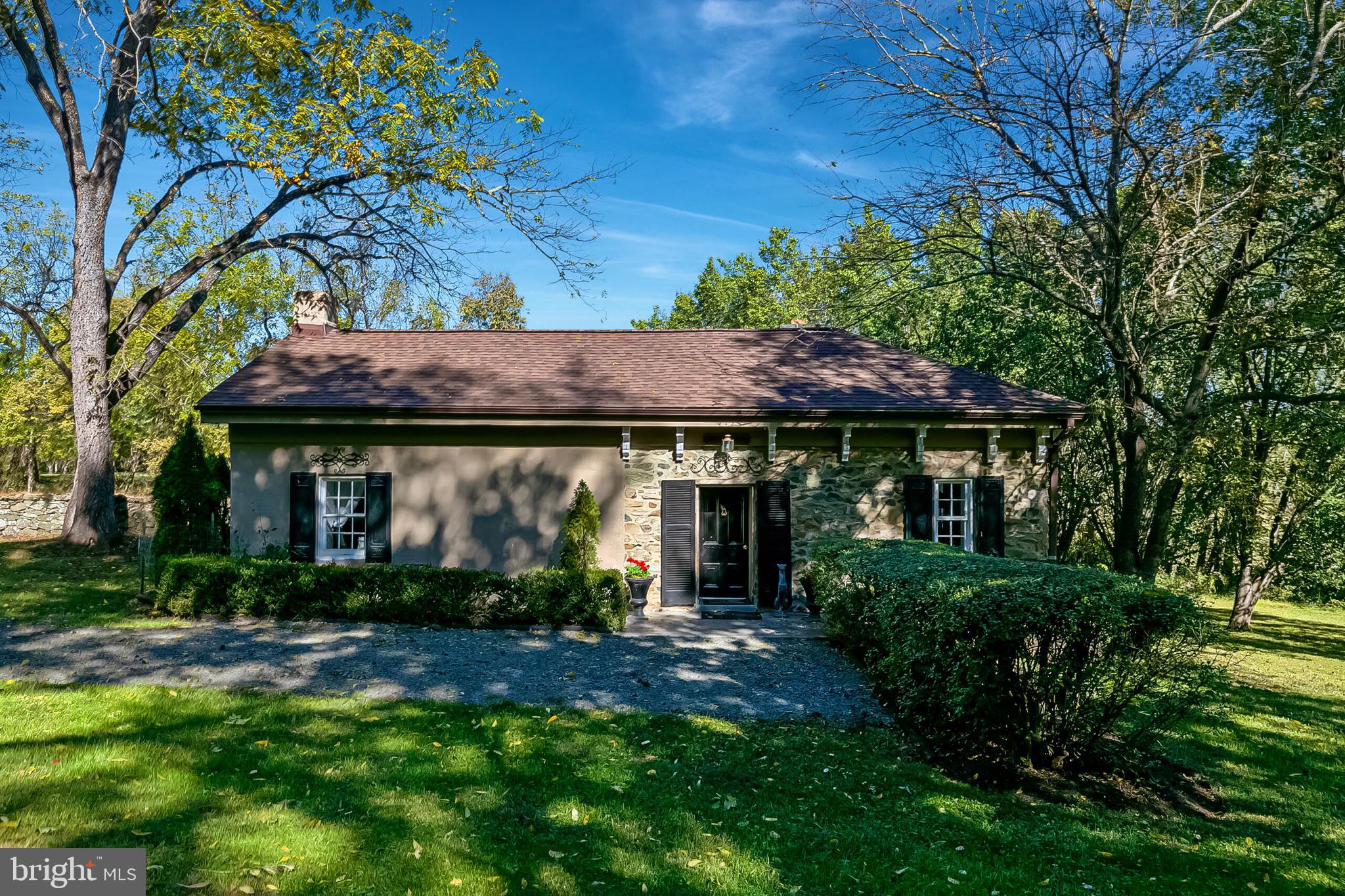 1610 Delaplane Grade Road Upperville, VA 20184 - Photo 28 of 123 The Gate House (second guest cottage)