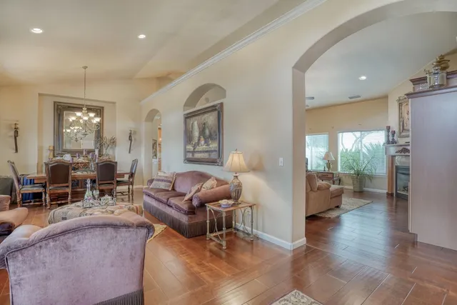 $1,350,000 | 350 North Floyd Avenue, Fresno, CA 93706