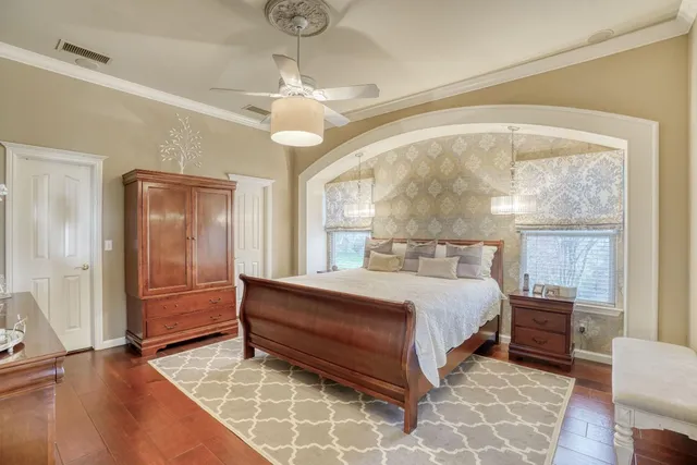 $1,350,000 | 350 North Floyd Avenue, Fresno, CA 93706