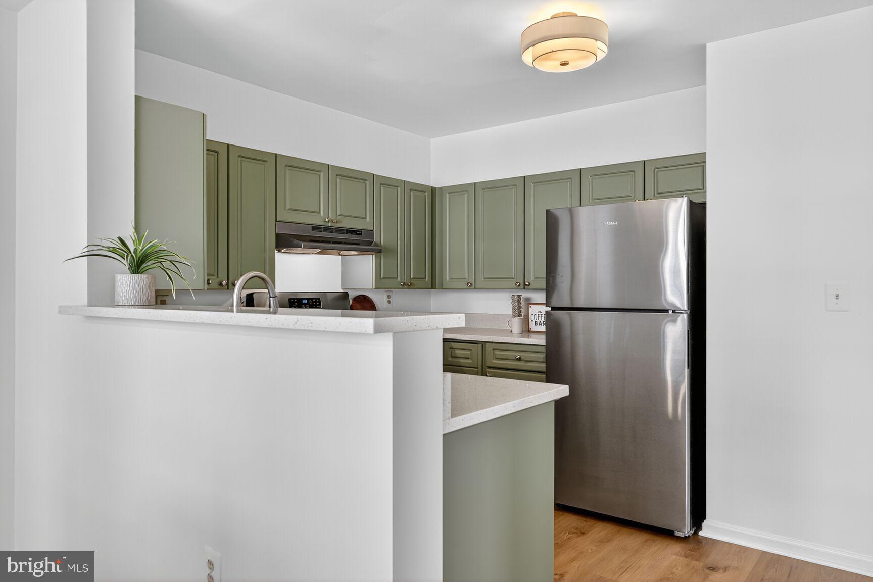 5575 Seminary Road, Unit 312 Falls Church, VA 22041 - Photo 6 of 24 Room to cook and entertain