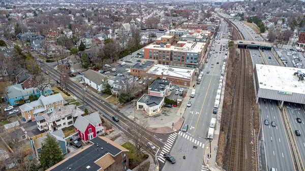 $2,500,000 | 911 Washington Street, Newton, MA 02460