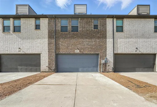 $2,600 | 6535 Baritone Court, Sachse, TX 75048