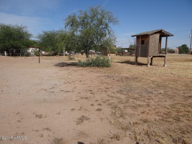 7789 West McCartney Road, Unit 4 Casa Grande, AZ 85194 - Photo 7 of 11 a view of outdoor space with deck and barbeque oven