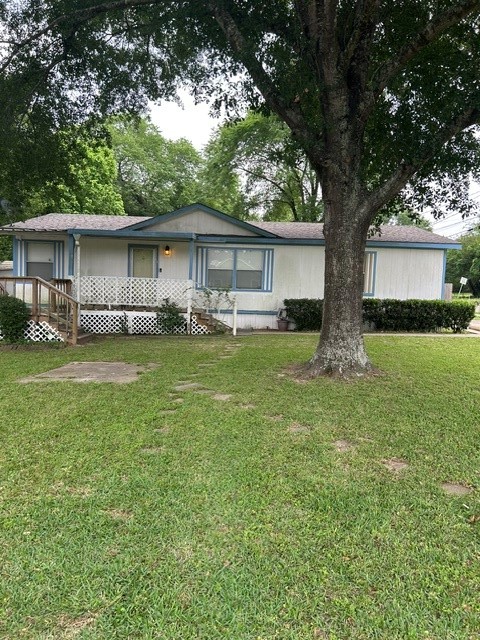 410 Paddock Street Willis, TX 77378 - Photo 2 of 7