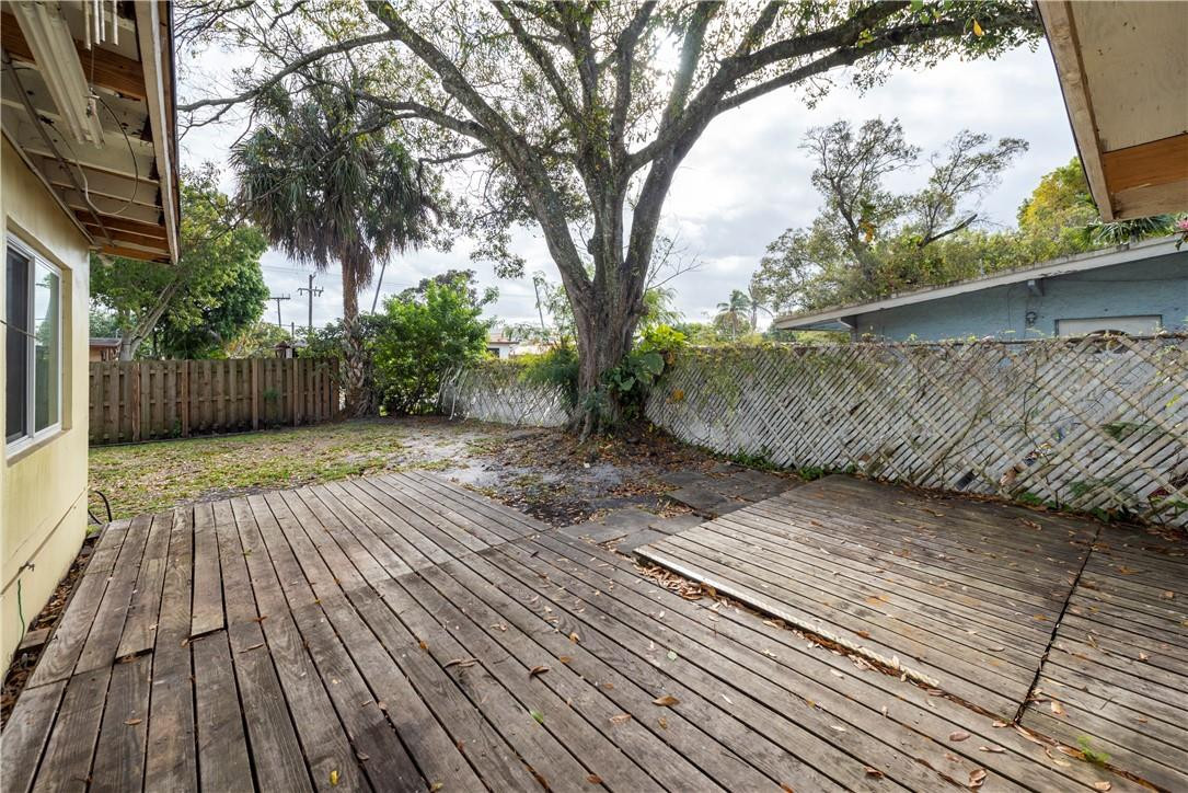 4210 Southwest 10th Street Plantation, FL 33317 - Photo 26 of 31 Photo 26